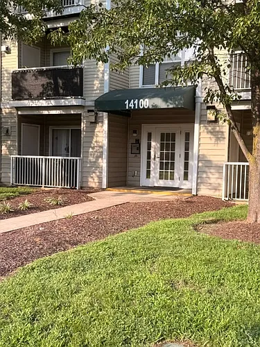 14100 Farnsworth Ln #2102 Photo 1
