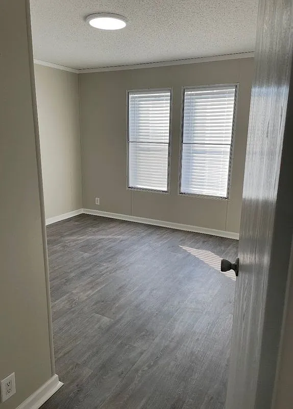 3 bed, 2.0 bath, 1500 sqft, $1,250 — Photo 4