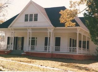 1042 Oak St, Wesson, MS 39191