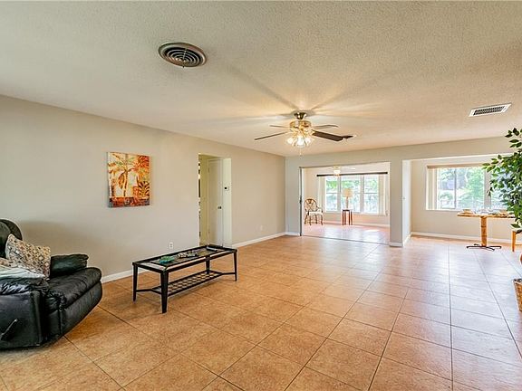 3rd image of 1613 Fortune Dr