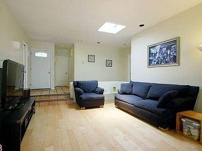 3rd image of 1020 19th St APT 3