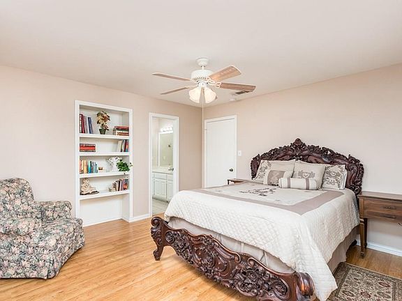 5th image of 705 Wildwood Trl
