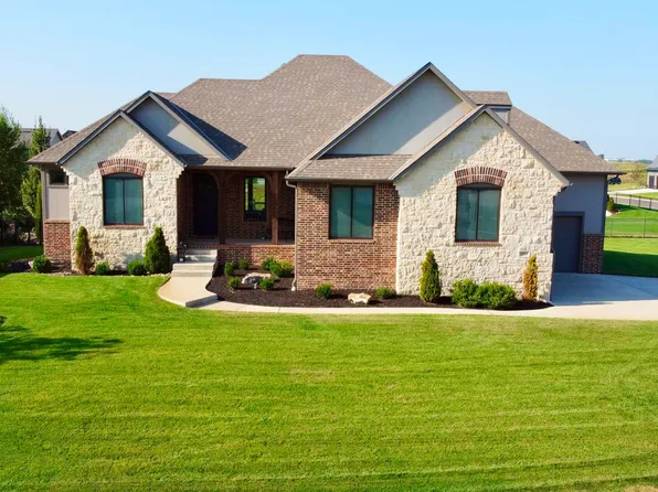 2921 N Curtis St, Wichita, KS 67205