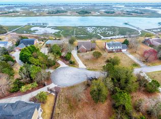 3 Inlet Ct, Hampstead, NC 28443