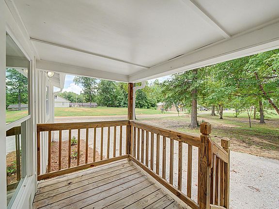 5th image of 3506 Gaines Rd