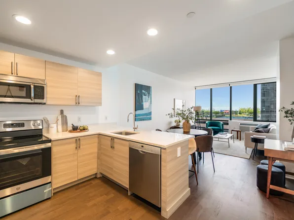 2030 Hudson Street image 19 of 284