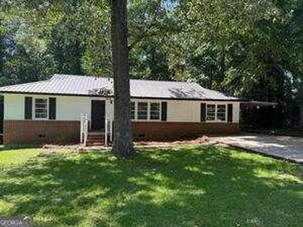 105 Dogwood Dr, Lagrange, GA 30241