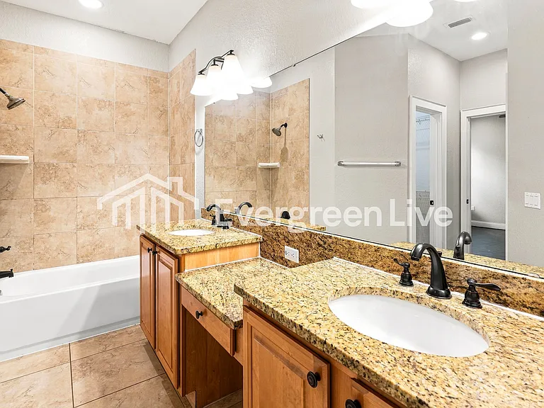 4922 Bobbie Ave — Photo 8