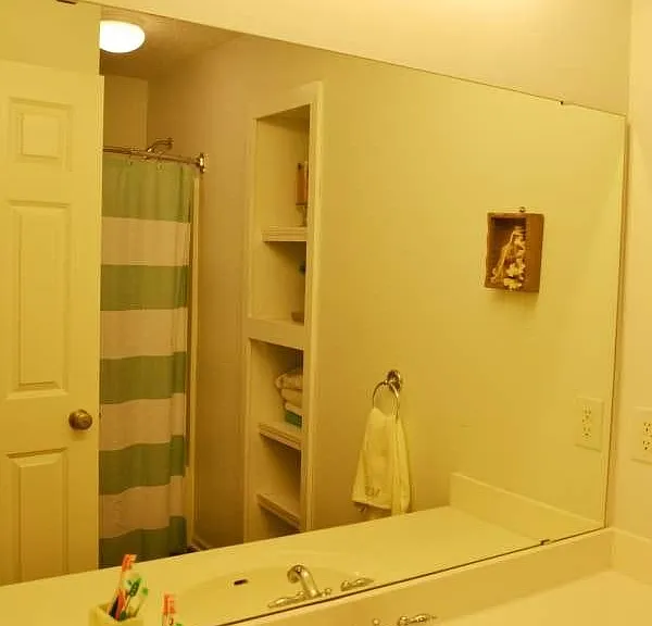 11838 S Lake Blvd NE — Photo 11