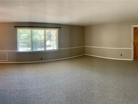 5th image of 4310 Virginia Dr #4