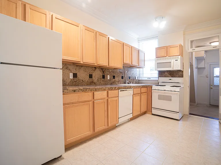 1431 Columbine St #3 — Photo 10