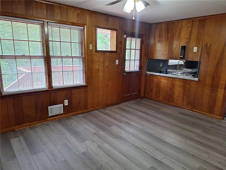 4609 Hopewell Rd — Photo 11