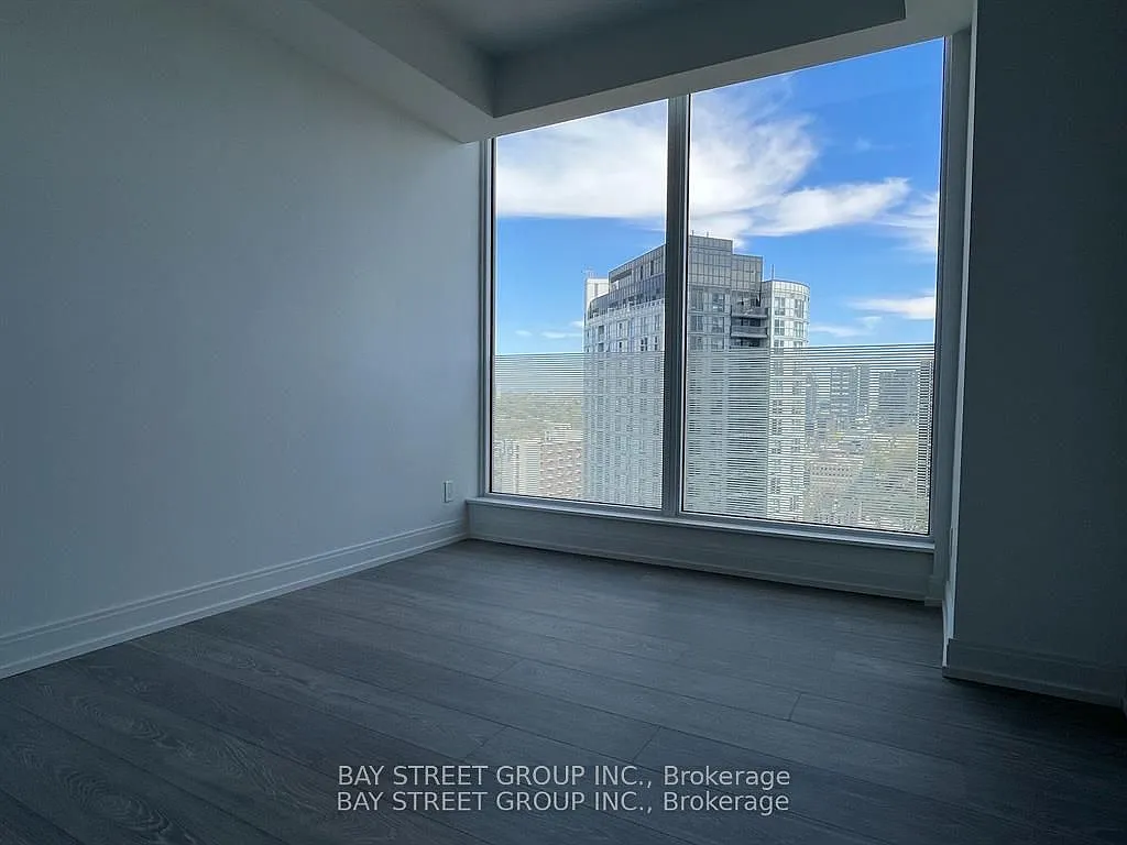 Building Photo - 181 Dundas St E #1705