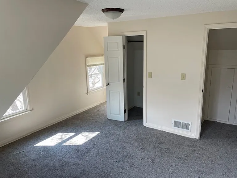 507 S 5th St — Photo 10