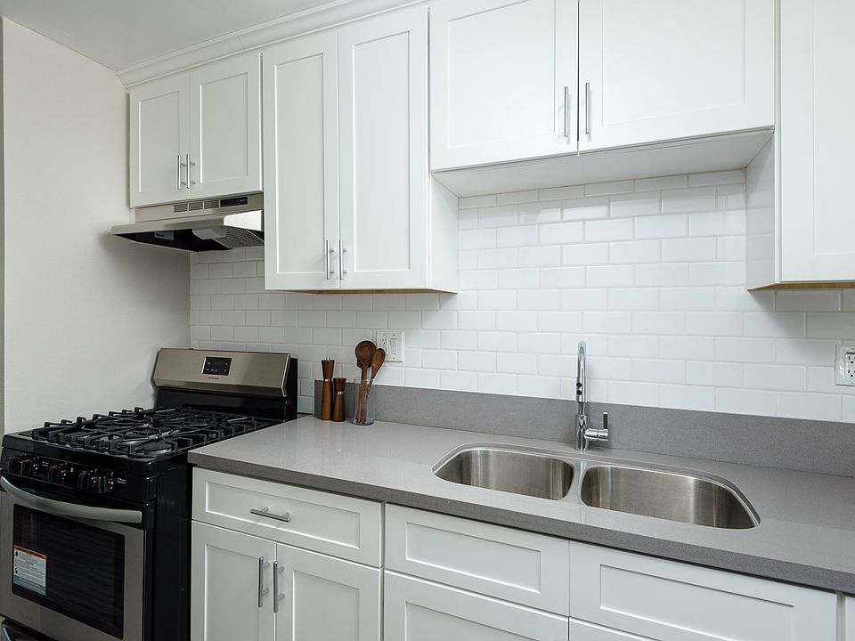 1st image of 4601 Grey Dr #3424-1