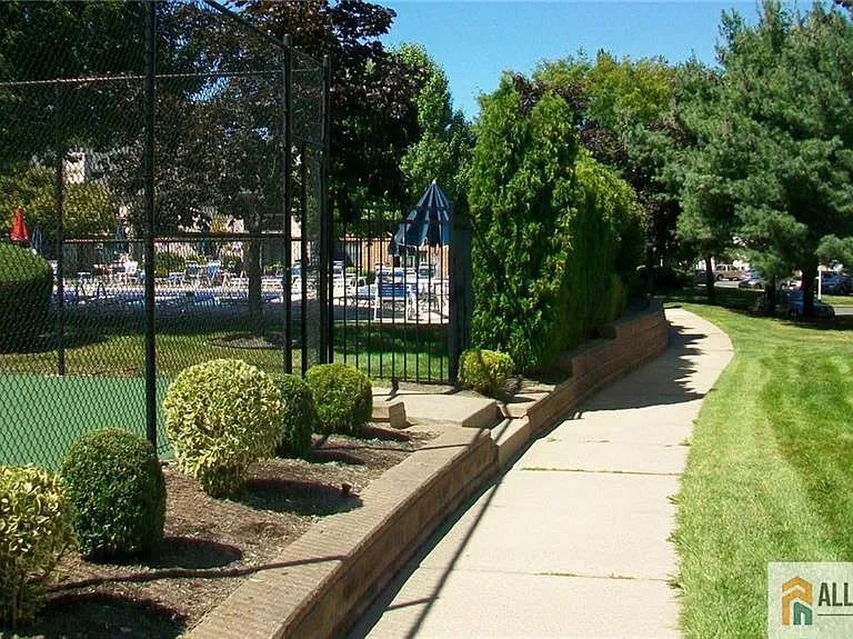 1209 Harbor Club Dr — Photo 25