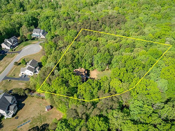 3rd image of 6800 Weedon Dr