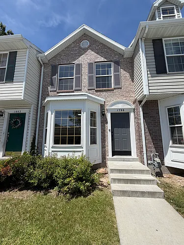 1798 W 1010 N Photo 1