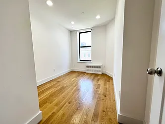 Rented by EastMount Realty LLC