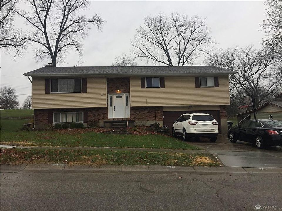 1st image of 803 Fairway Ct