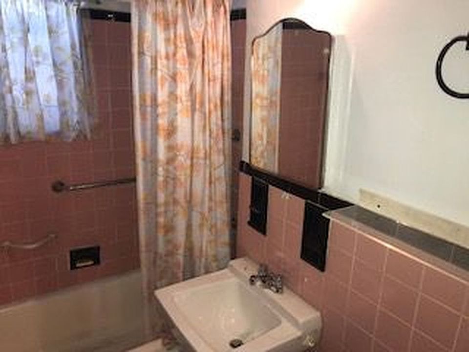 1st image of 33-24 93rd St APT 3N