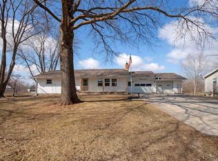 1009 9th Ave, Wellman, IA 52356