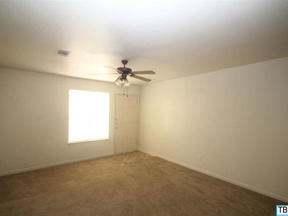 3rd image of 2313 Terrace Dr APT B