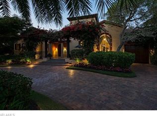 75 10th Ave S, Naples, FL 34102