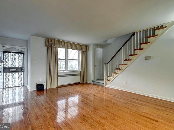 4th image of 241 Le Carra Dr