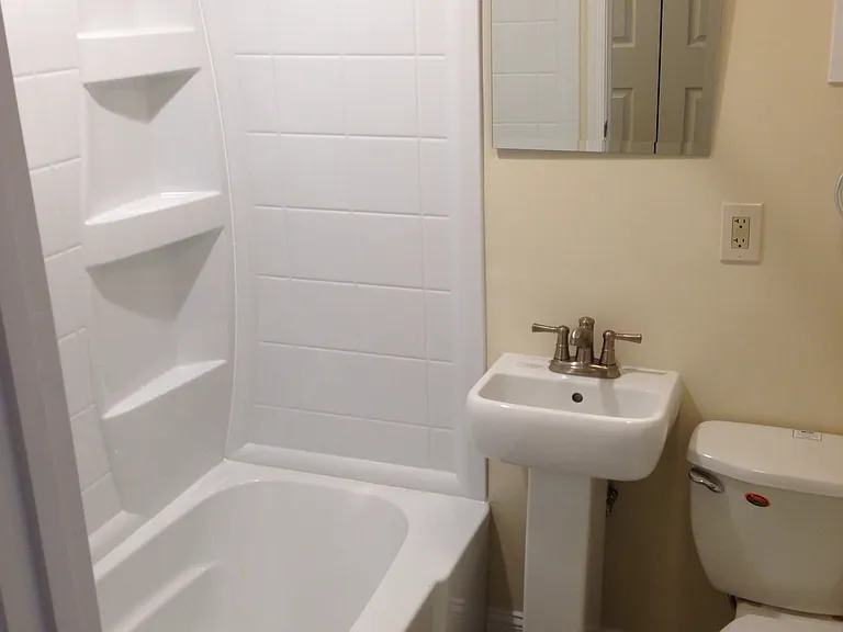725 Grundy St — Photo 22