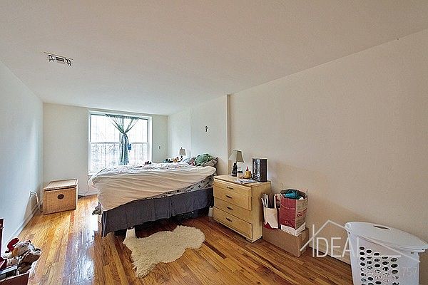 1st image of 334 Bergen St