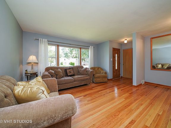 2nd image of 439 Holly Ct