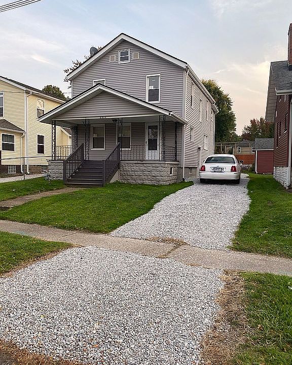 1st image of 2374 Lakeside Dr