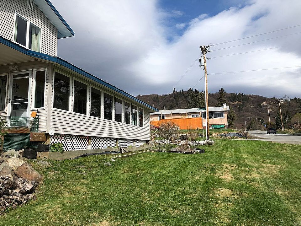 Corner lot