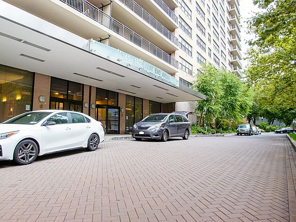 2nd image of 140 W End Ave APT 7F