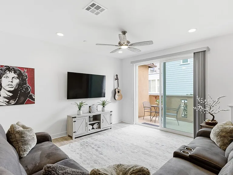 4367 Pacifica Way #2 — Photo 7