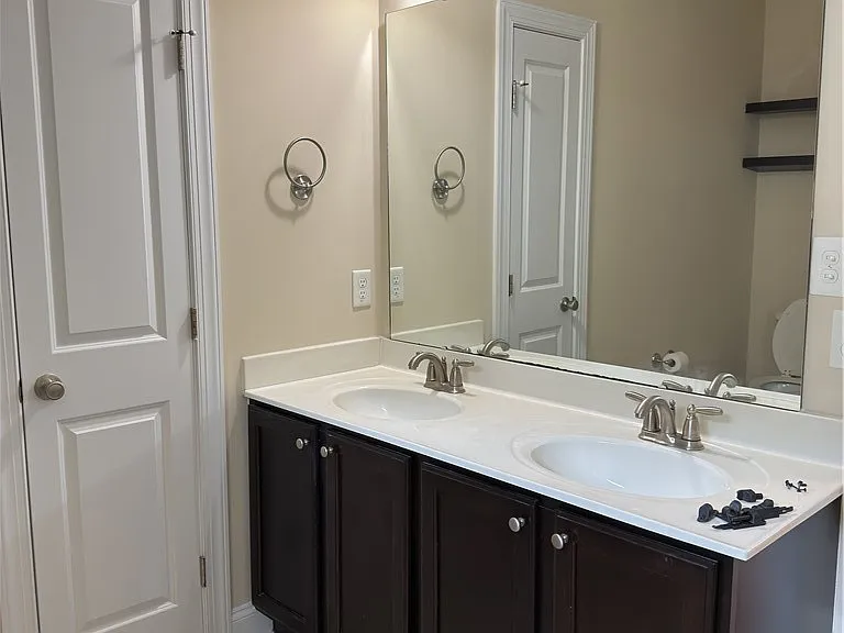 4015 Summerberry Dr — Photo 18