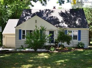 701 E Red Rd, Independence, MO 64055