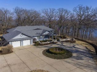 1 Christopher Bluffs Ct, Saint Louis, MO