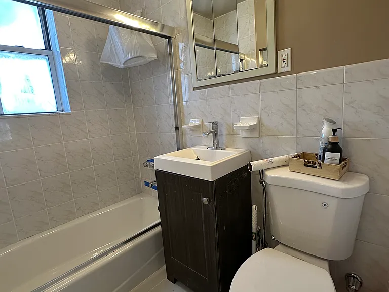 610 Waring Ave #5S — Photo 17