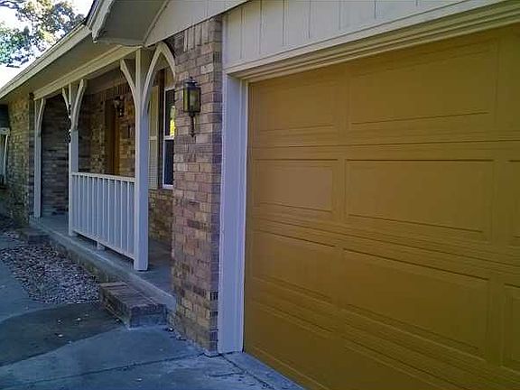 2nd image of 605 W Valley West Dr