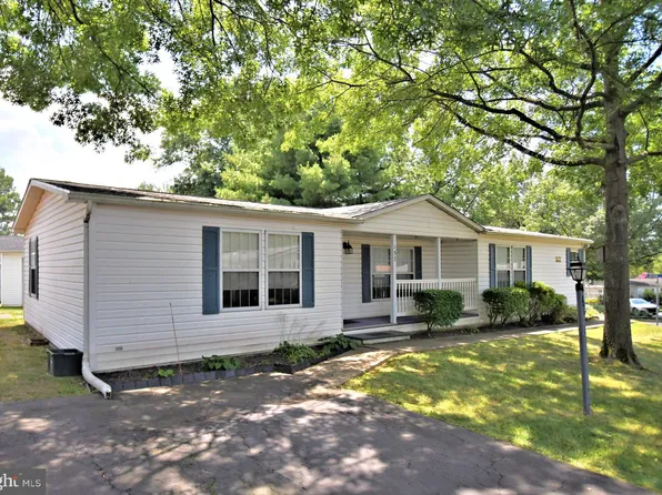 132 Deerfield Dr, Souderton, PA 18964