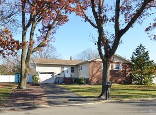 7 Stegiel Pl, Sayreville, NJ 08872