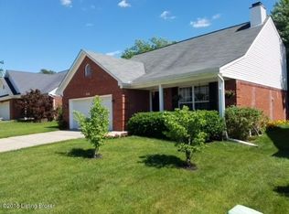 4821 Wooded Oak Cir, Louisville, KY 40245