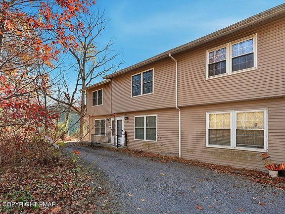2nd image of 1253 Chateau Dr