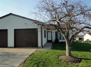 130 Royal Crest Dr UNIT E, Seville, OH 44273