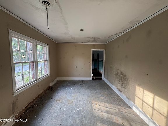 5th image of 540 Jefferson Street