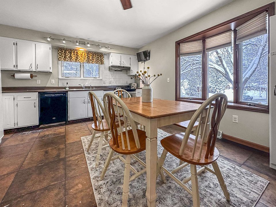 3016 Shiras Ave, Dubuque, IA 52001 Zillow