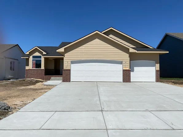 8592 E Cherrywood Ct, Wichita, KS 67226