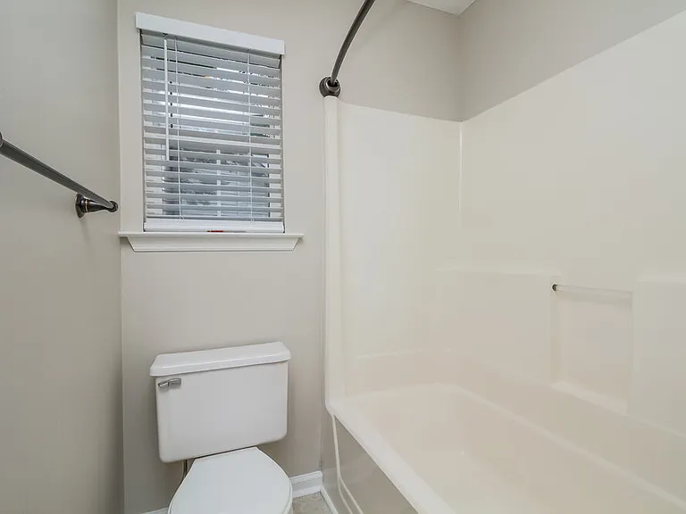 111 Springfield Dr — Photo 16